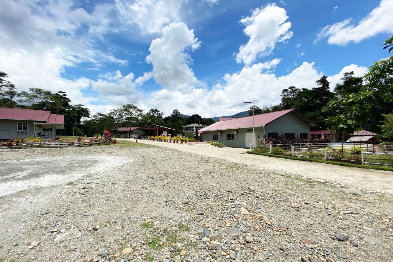Spot On 90279 Kinomulok Garden Hotel Ranau Eksteriør billede