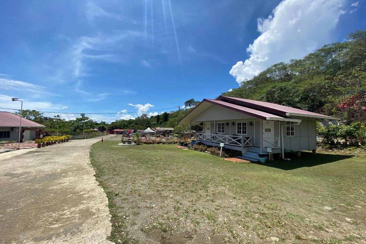 Spot On 90279 Kinomulok Garden Hotel Ranau Eksteriør billede